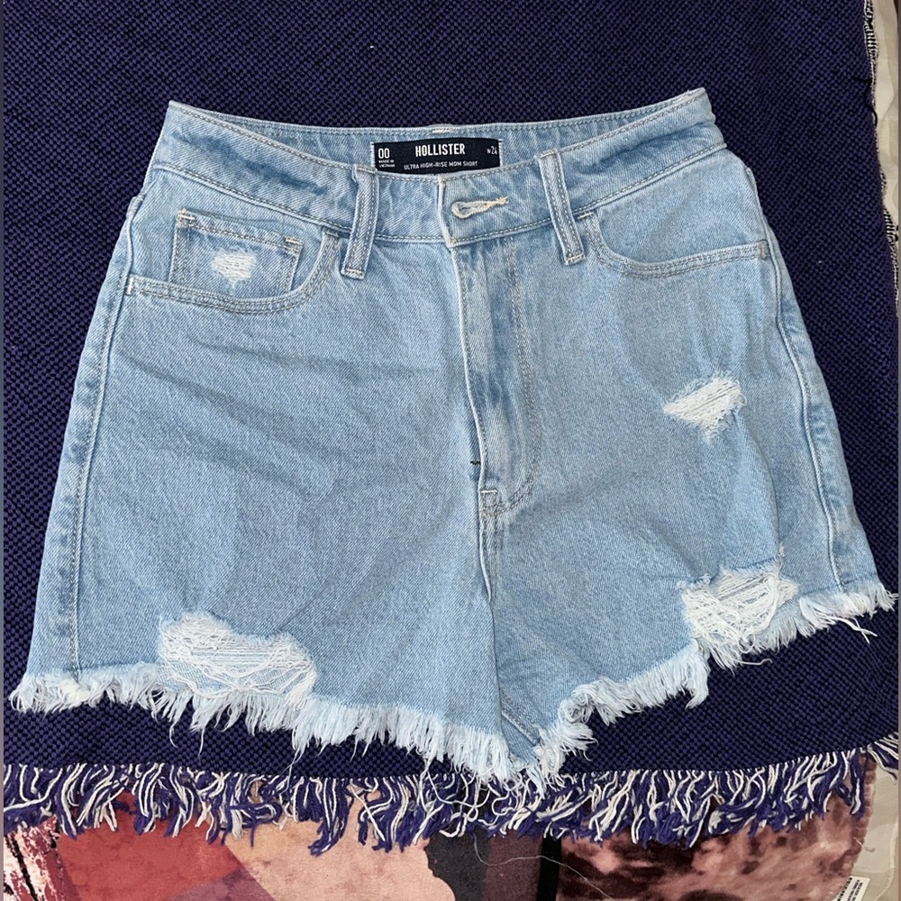Hollister Women's Distressed Light Blue Jean Shorts

ULTRA HIGH-RISE MOM SHORT